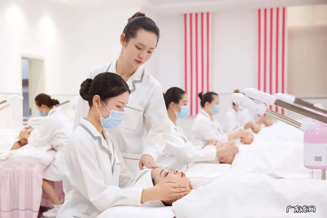 形象设计师的职业形象 个人形象设计师哪里有