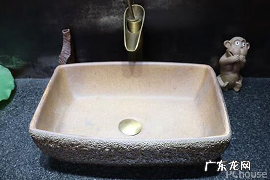 如何挑选洗手盆和柜子 风水镜洗手盆柜贵吗