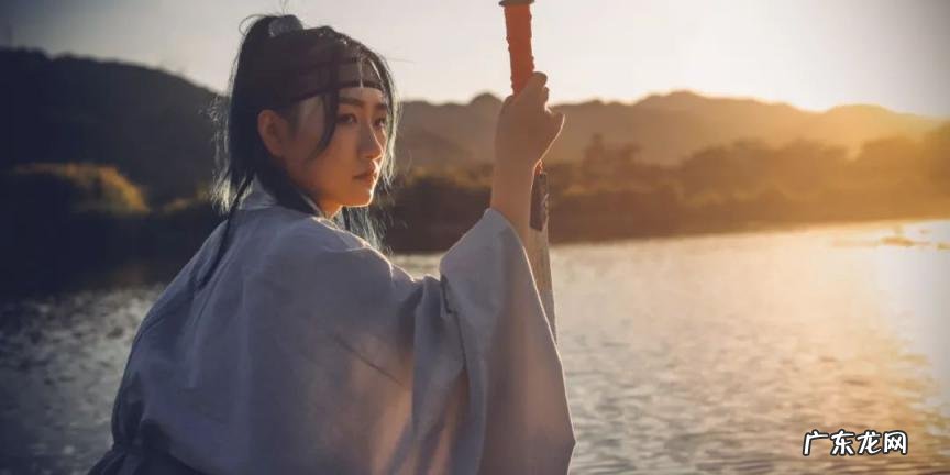 有关青春的诗句名言 有关青春的名人名言郭沫若