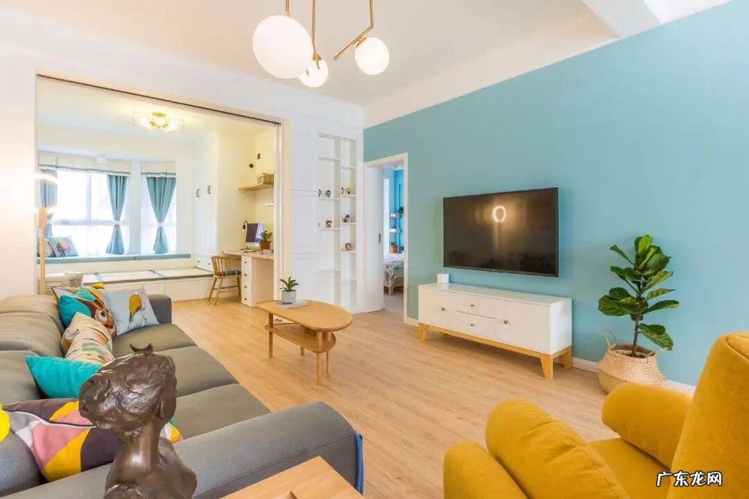 影视墙风水有啥讲究 贴壁布的影视墙效果图