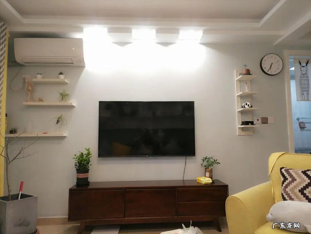 影视墙风水有啥讲究 贴壁布的影视墙效果图