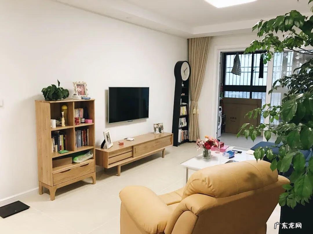 影视墙风水有啥讲究 贴壁布的影视墙效果图