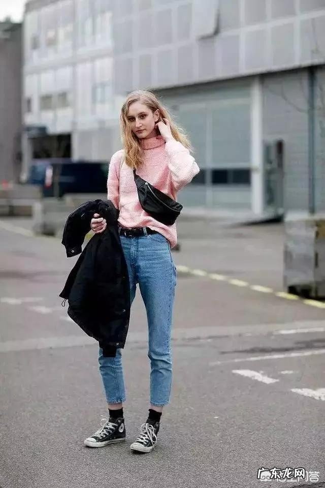 女生穿黑色的高帮帆布鞋,搭配什么颜色的袜子比较好看或显高呢?