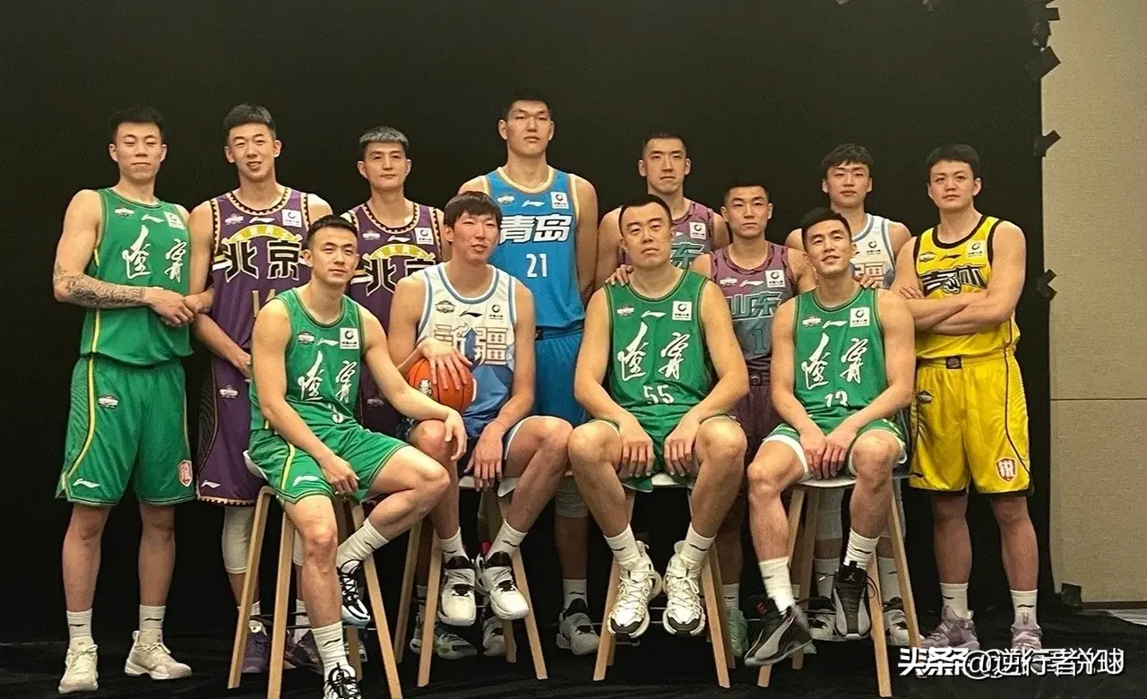 北区全明星门庭若市,南区全明星冷冷清清,为何人气差距如此大?