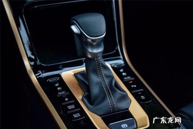 2022款起亚k3图片及价格 起亚K3手动挡