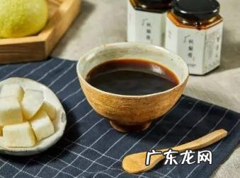 秋梨膏怎么喝好 秋梨膏熬得太硬了可以加水进去继续熬吗