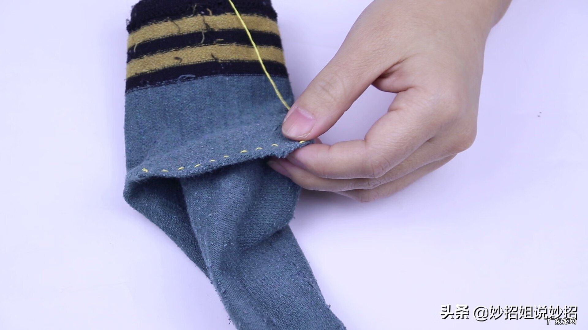 袜子漏了 袜子补丁怎么补好看