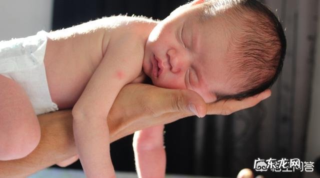 宝宝第一天的胃容量是多少？