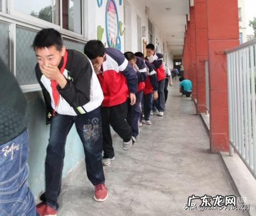 学校经常组织各种活动，占用了大量的学习时间，对此你怎么看？