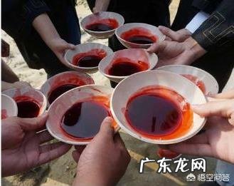 刘关张桃园结义拜的是谁？