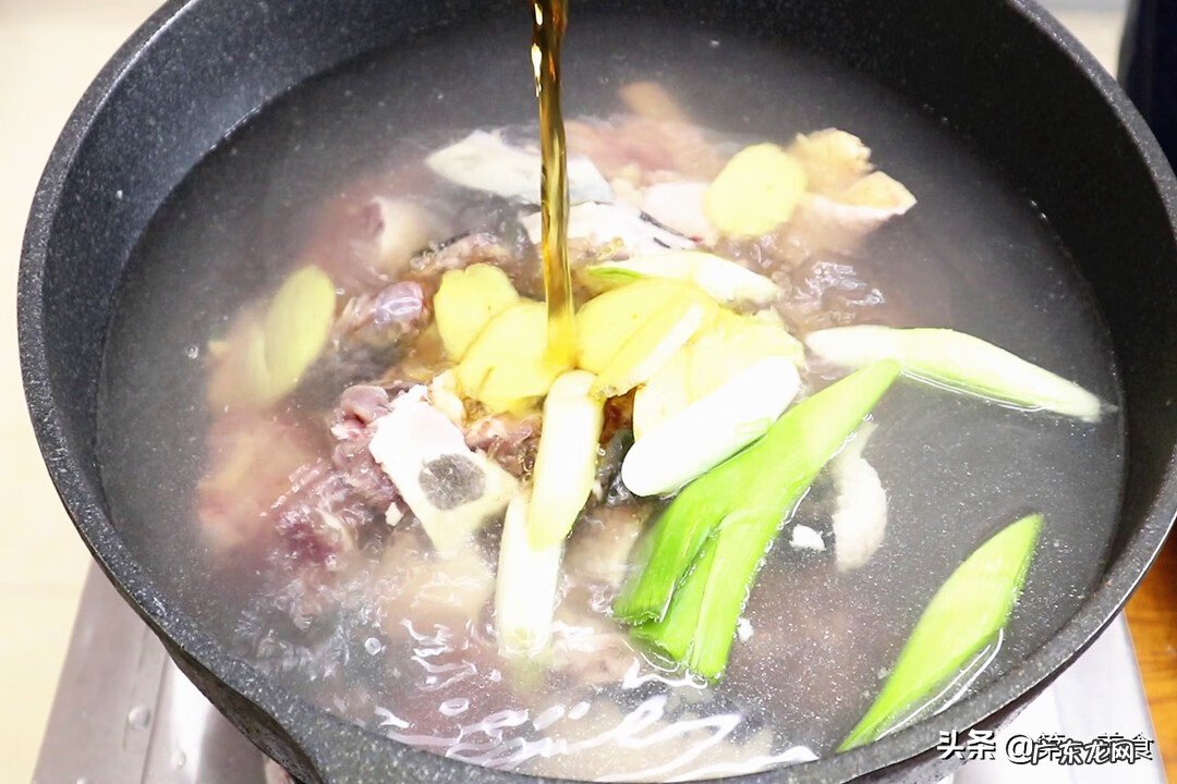 甲鱼汤怎么炖最营养 甲鱼怎么做汤好吃又营养