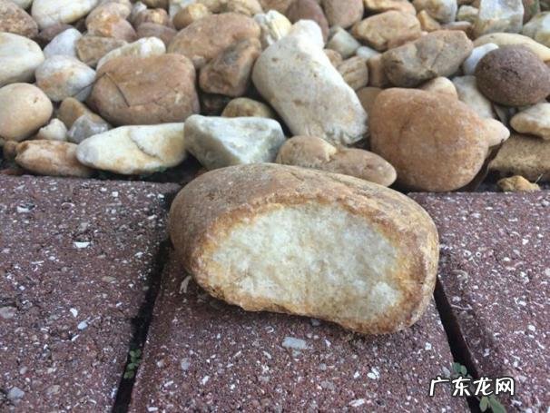 南京好吃的东西有哪些 好吃的的英文是什么?