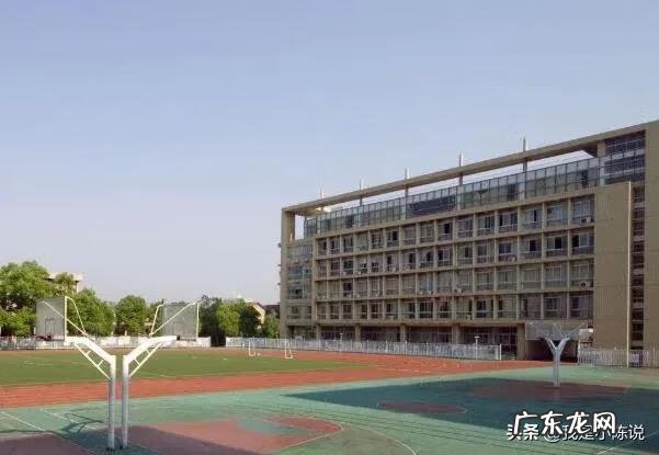 门前有坟的风水好不好 学校建在坟地上是有风水学研究的