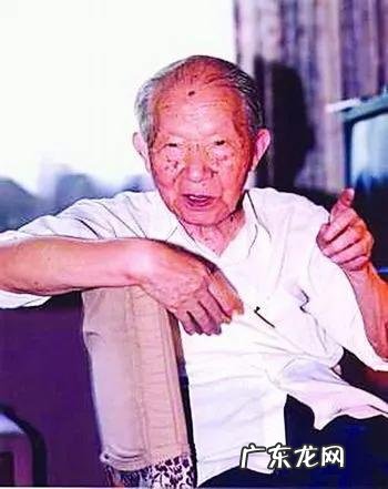 102岁“当代李冰”张光斗养生秘诀：6个习惯，乐活天年