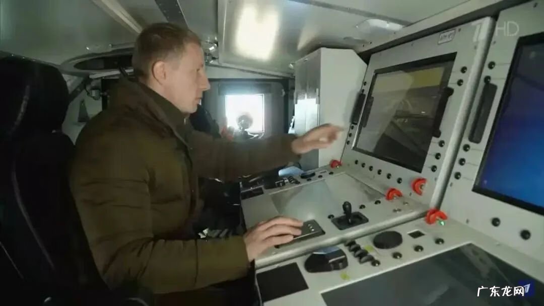 生化危机7预告片 使命召唤7电视画面