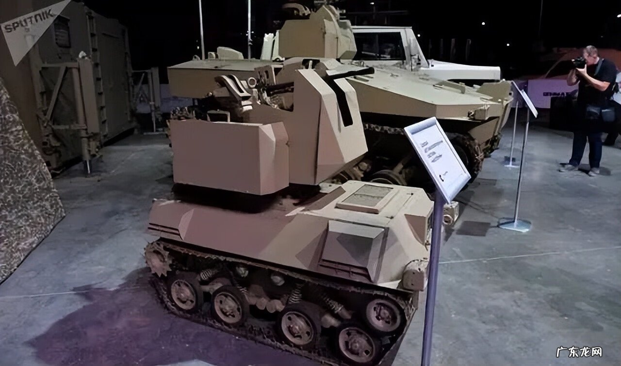 生化危机7预告片 使命召唤7电视画面