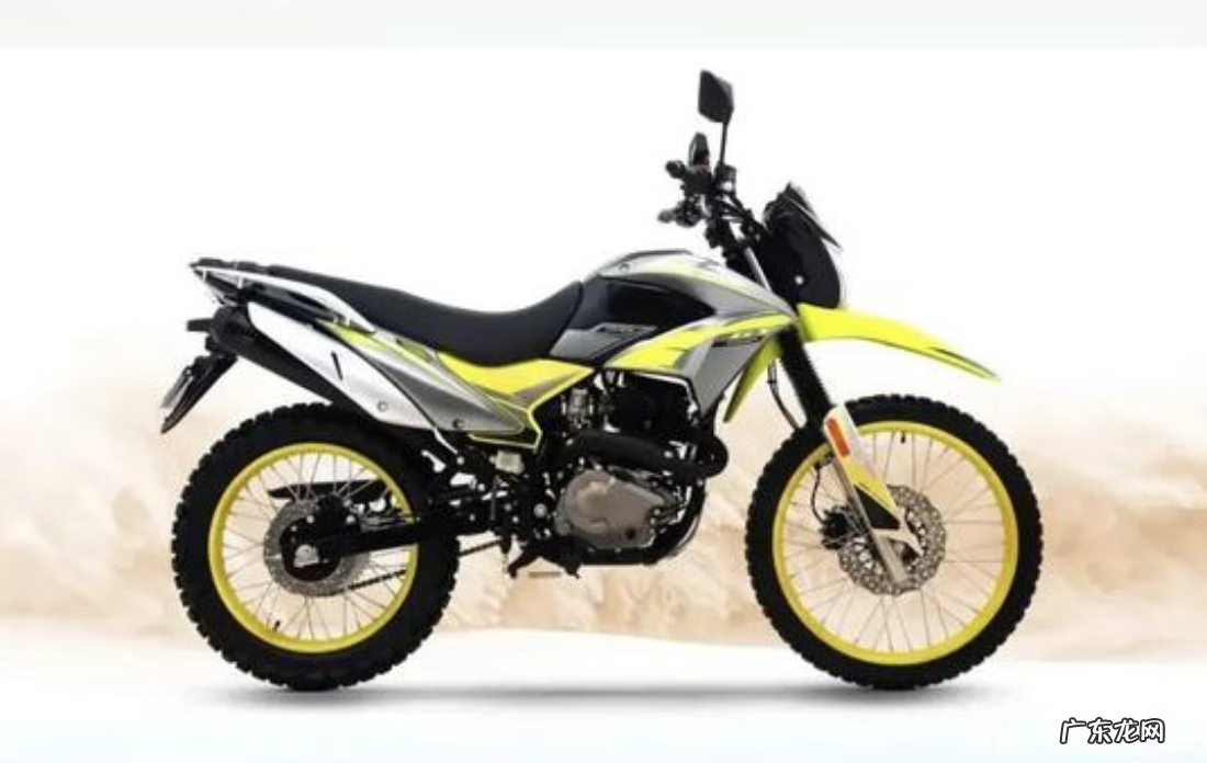 沙漠越野摩托车