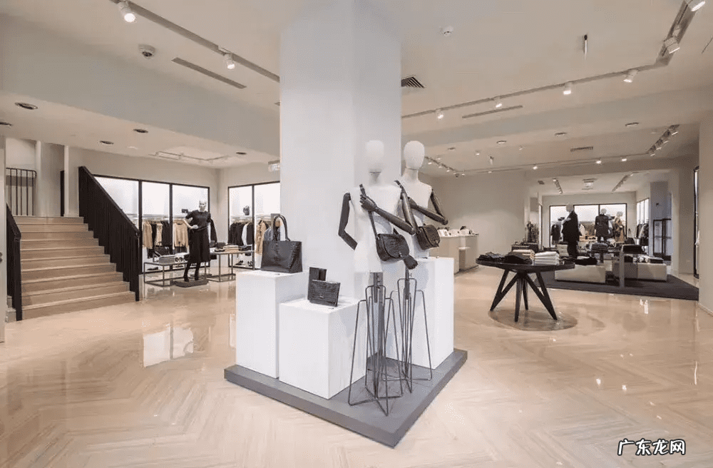 服装陈列道具名称大全 服装店陈列道具有哪些