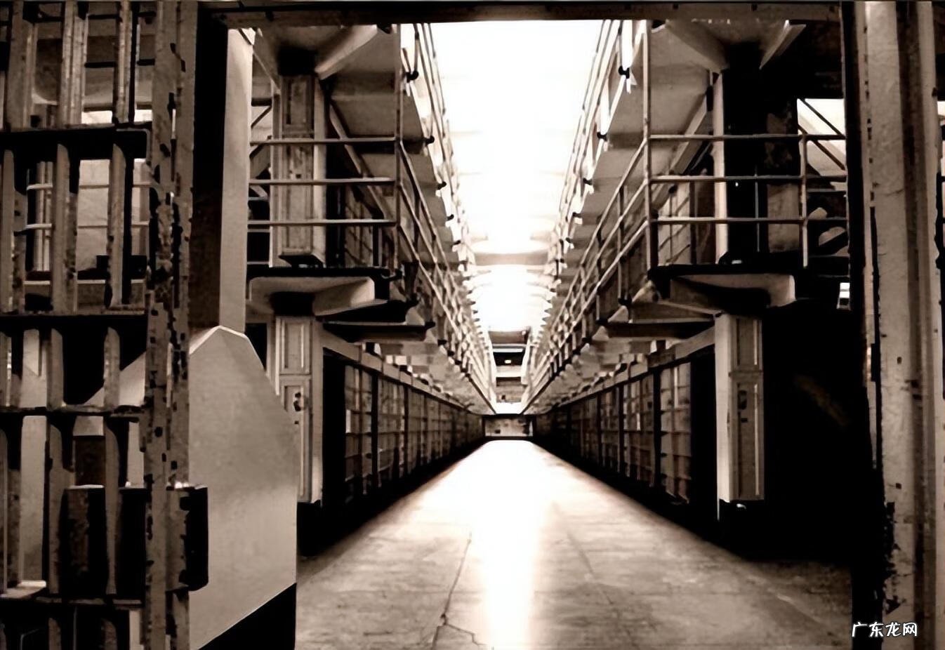 监狱逃离 逃出监狱