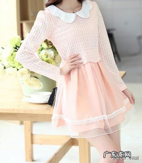 女生穿裙子里面穿什么呢?女生回答?