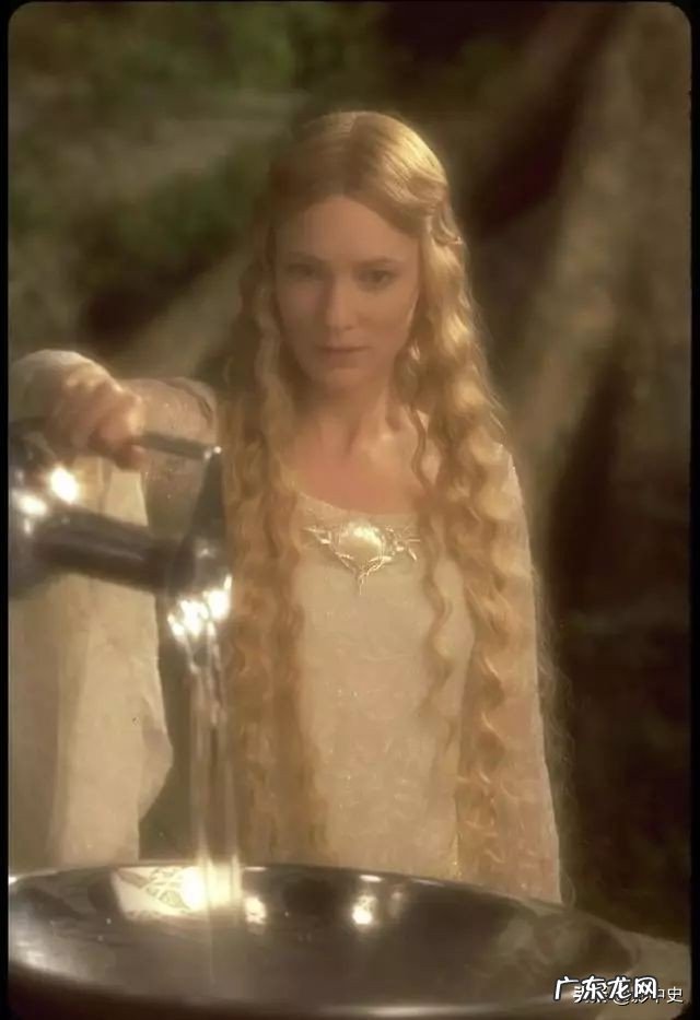 《指环王》和《霍比特人》里到底有多少个精灵王国？