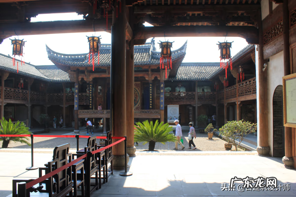 房子后面有祠堂风水好不好 祠堂右边连体房风水好吗