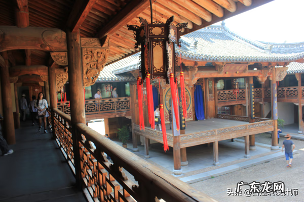 房子后面有祠堂风水好不好 祠堂右边连体房风水好吗