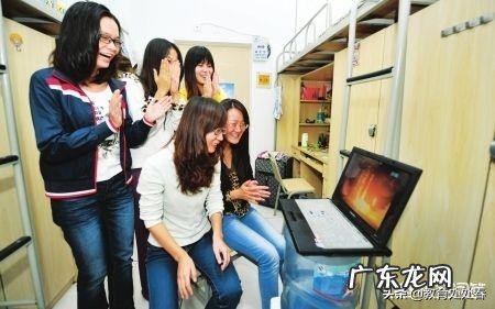 小学生抄作文好吗?