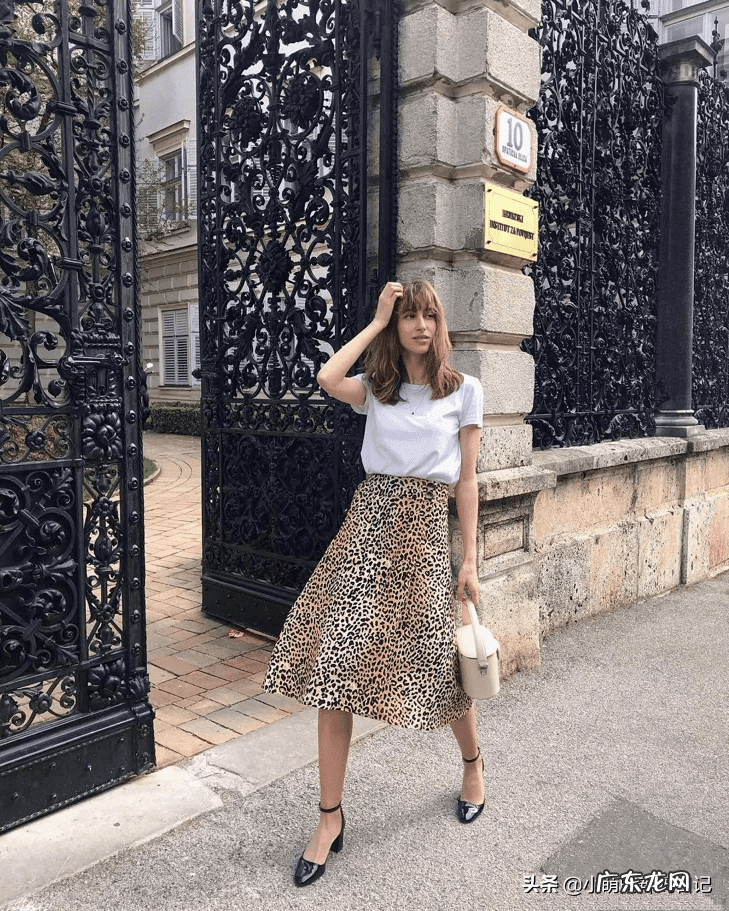 短袖介绍 短t恤男