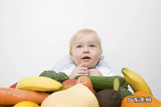 婴儿什么时候添加辅食？