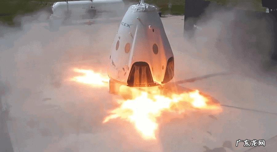 SpaceX龙式乘员舱的发射逃生系统是怎样工作的?