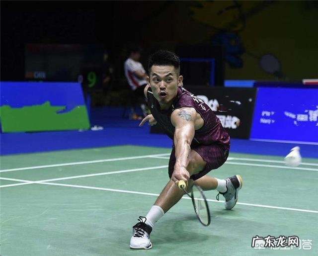 如何才能快速提高自己打羽毛球的水平？