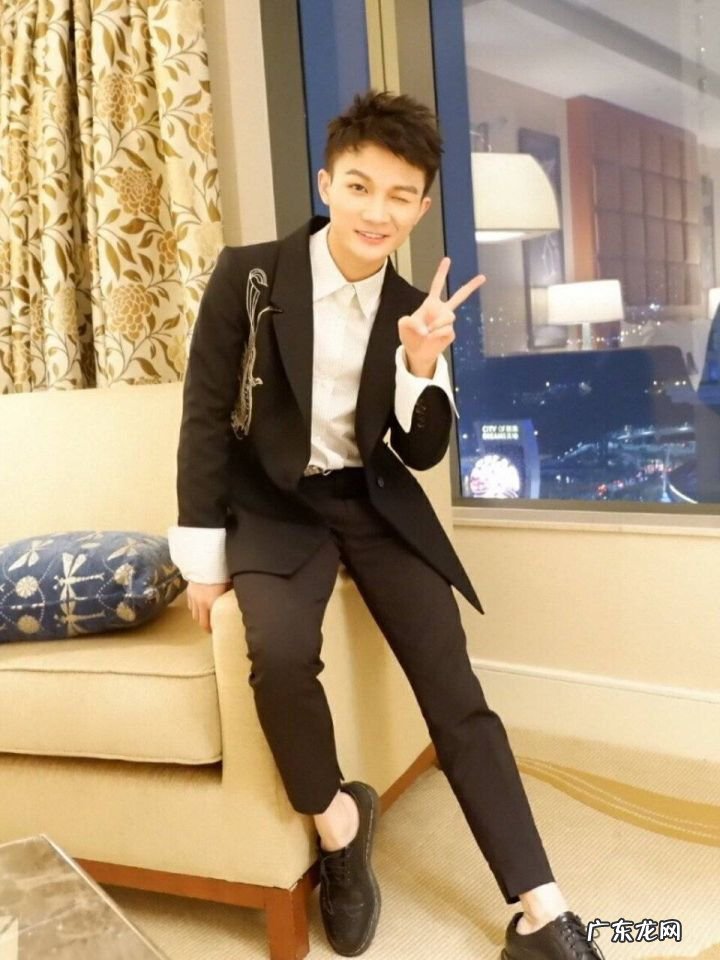 小个子男士的衣服怎样搭配更好看?