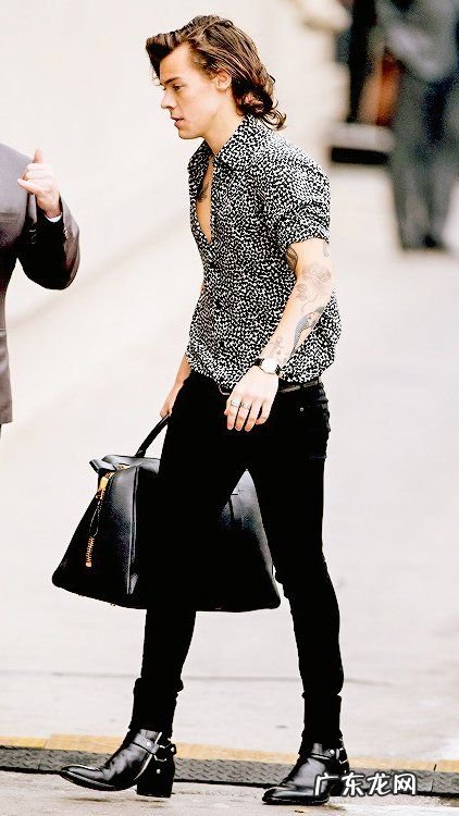 小个子男士的衣服怎样搭配更好看?