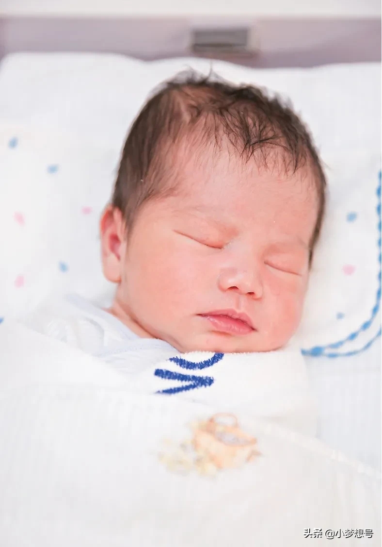 刚出生的女宝宝怎么护理?