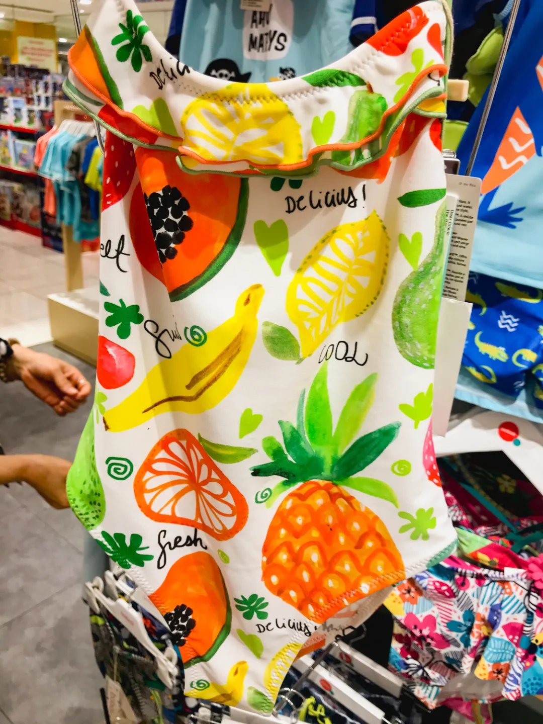 儿童泳衣品牌排行 儿童泳衣哪种款式好