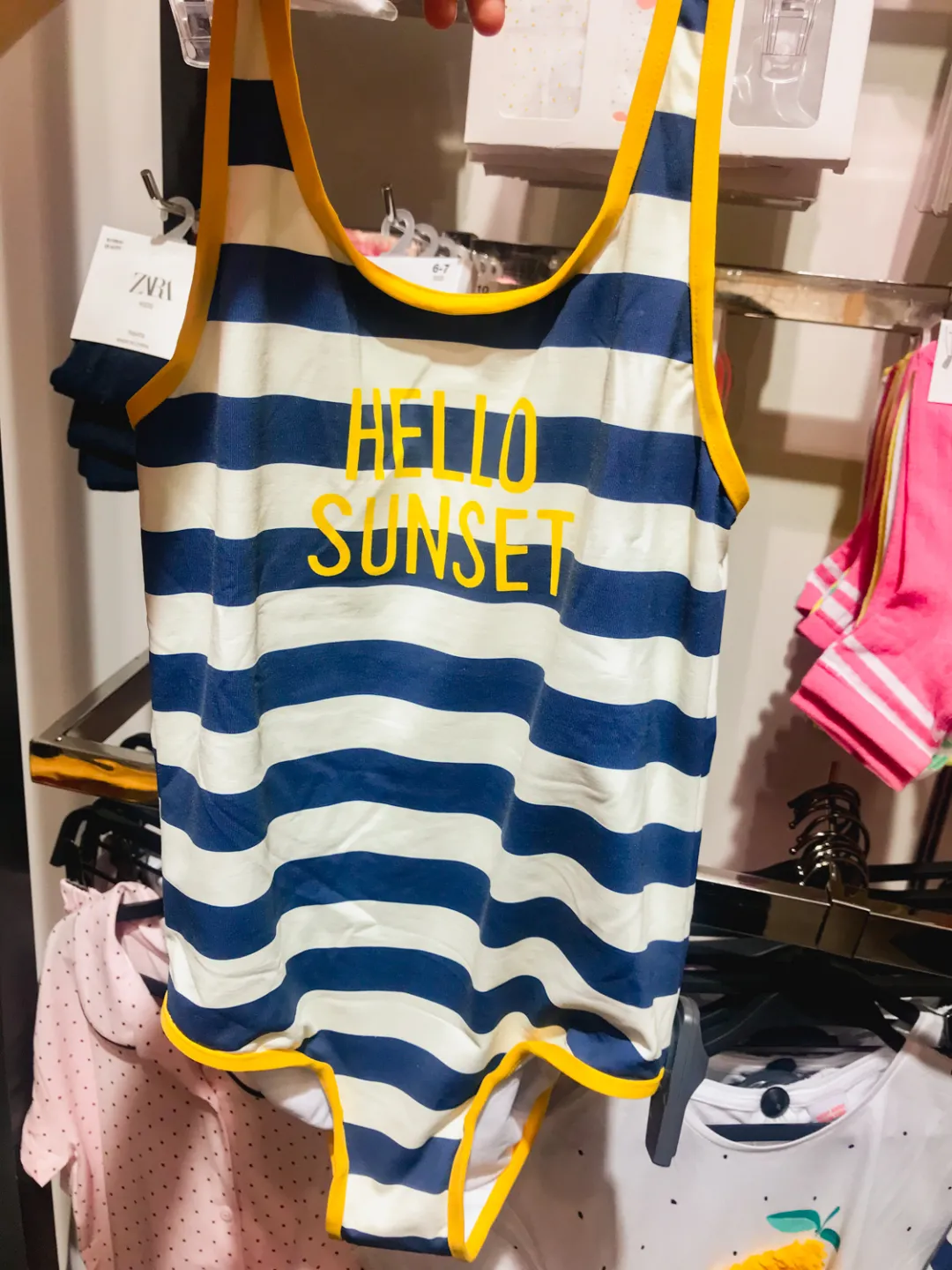 儿童泳衣品牌排行 儿童泳衣哪种款式好