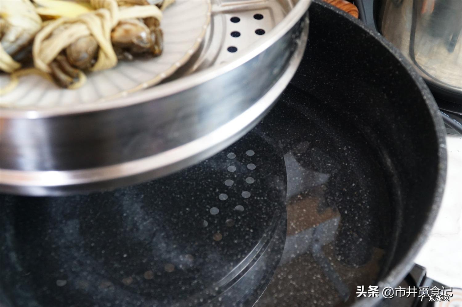 青蟹怎么蒸脚不会掉色 怎么蒸青蟹不会掉脚爪