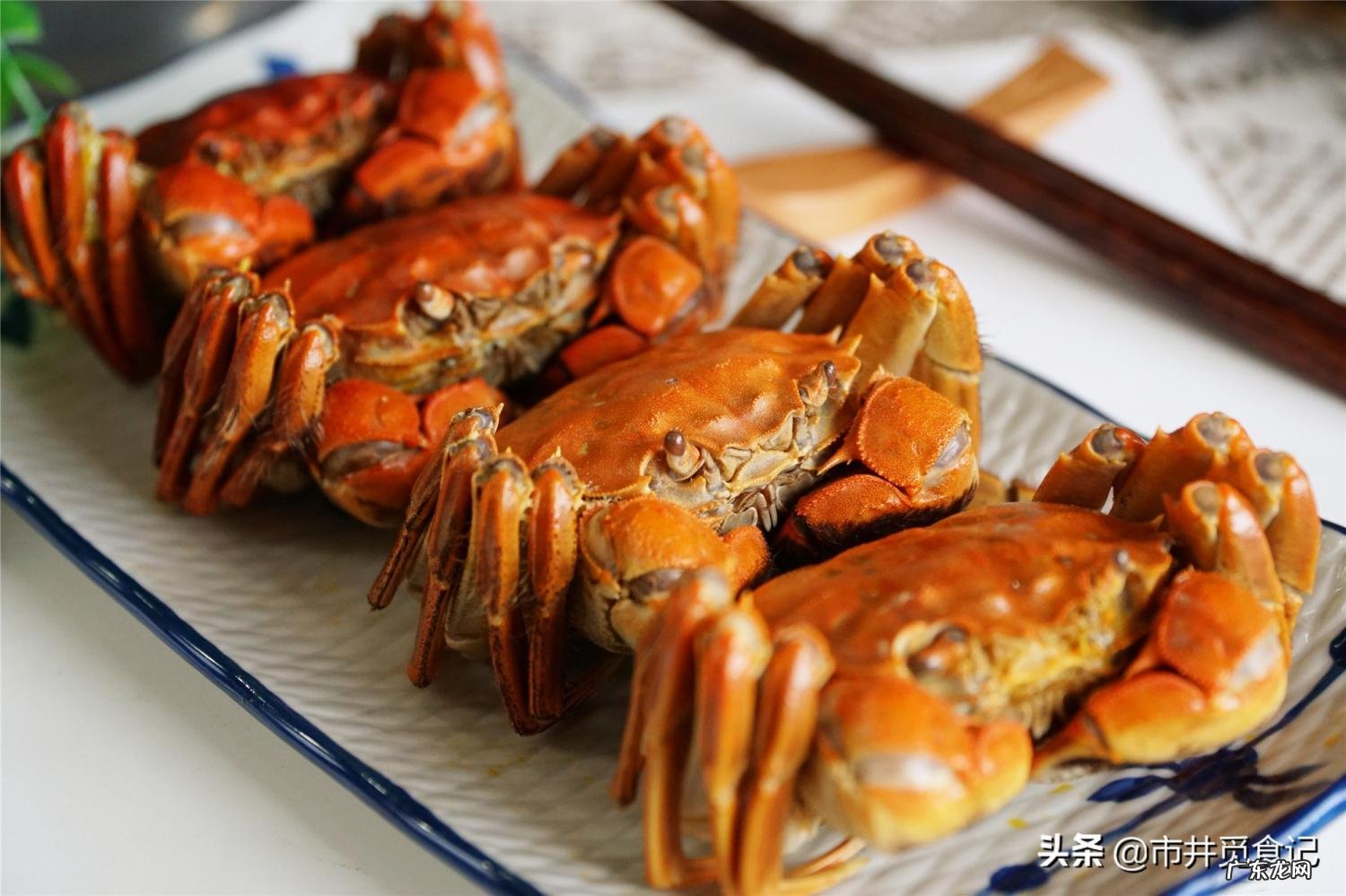 青蟹怎么蒸脚不会掉色 怎么蒸青蟹不会掉脚爪