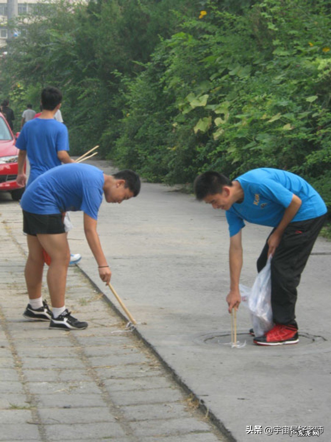 为什么感觉现在有的年轻人或者孩子非常缺乏生活常识和社会常识，用俗话讲就是读书读傻了？