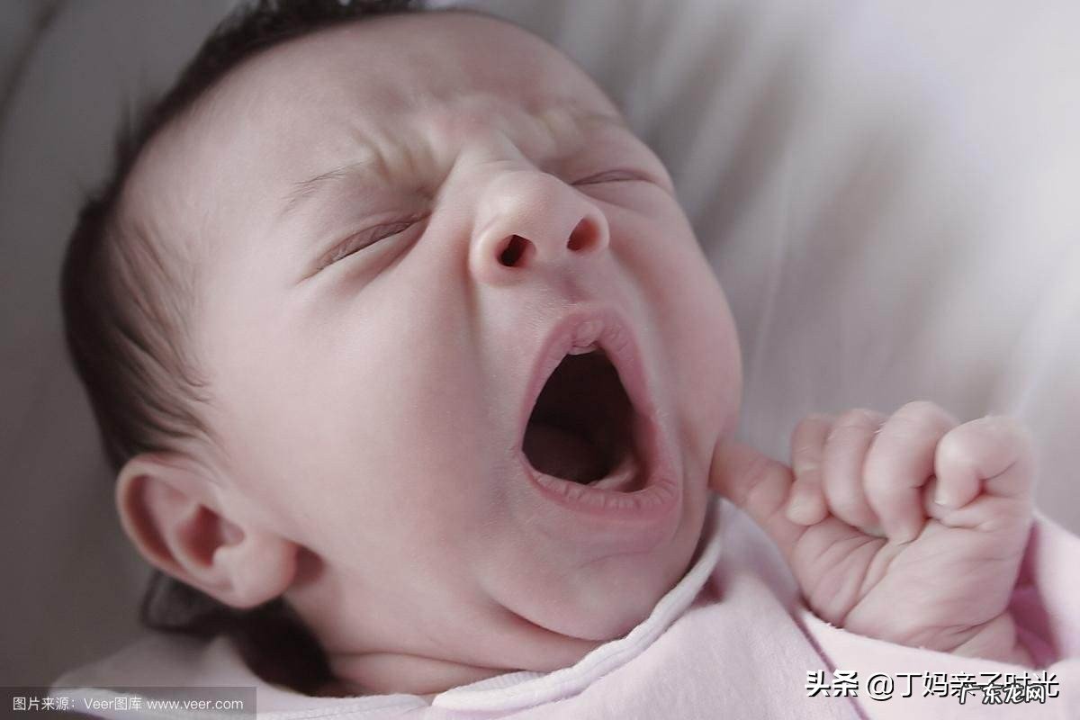 宝宝出生的第一个月，需要特别注意的护理知识有哪些？