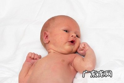 宝宝出生的第一个月，需要特别注意的护理知识有哪些？