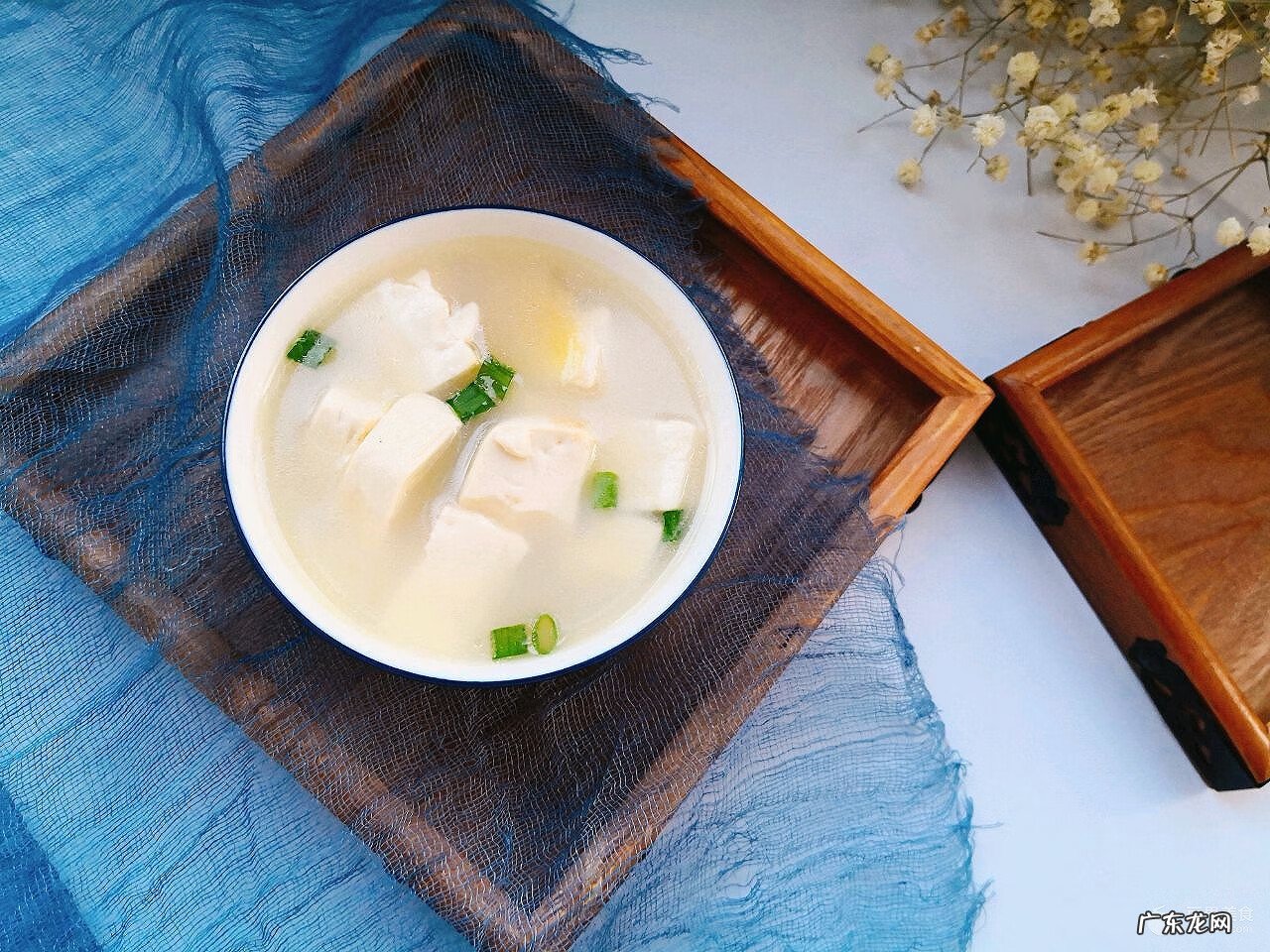 鱼豆腐汤 鲫鱼豆腐汤的做法