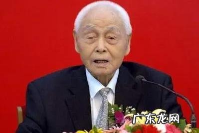 104岁“博士将军”涂通今养生秘诀：6个“习惯”，福寿延绵