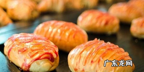 怎样烤出好吃的面包糠 烤面包的温度和时间是多少