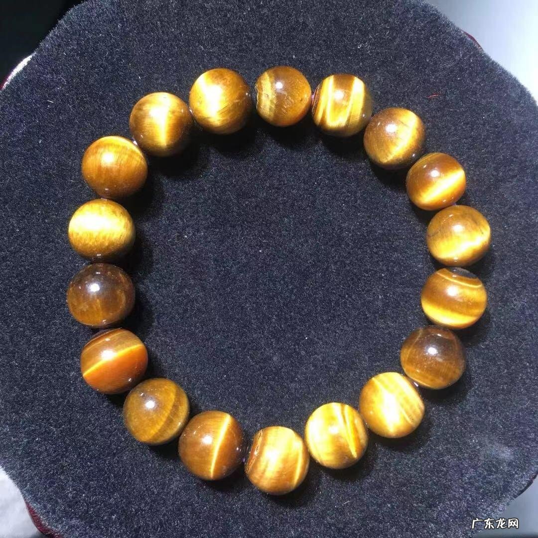 男人戴虎眼石的好处 虎睛石是什么材质的