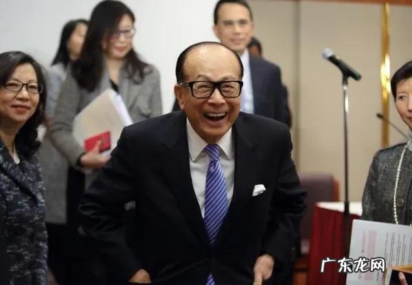 94岁“超人”李嘉诚养生秘诀：6大习惯，福寿两全