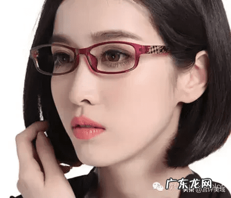 半镜框眼镜好不好 女生戴红色眼镜框好看吗
