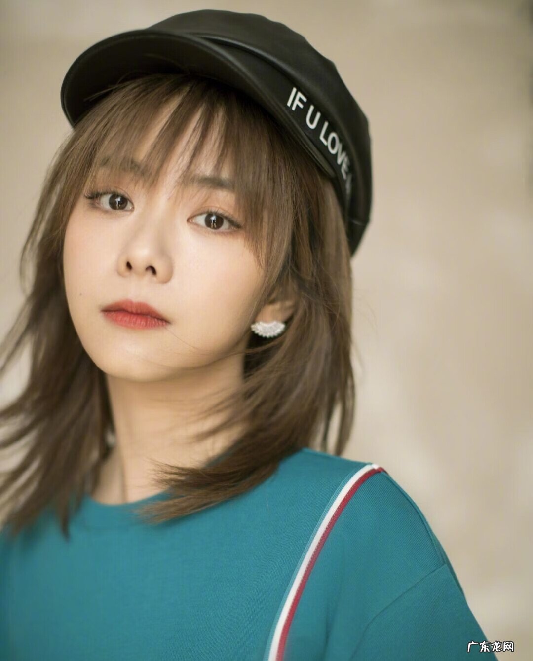 圆脸适合烫哪种发型 圆脸烫什么发型好看图片