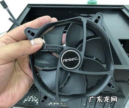 台式电脑风扇怎么安装散热好 详谈电脑散热风扇怎么安装上去视频